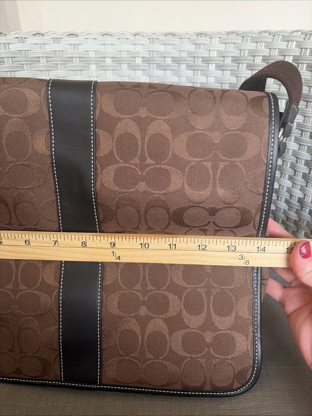 Coach Leather Signature Messenger Bag Shoulder Bag - Excellent